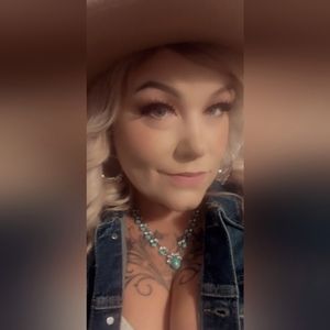 Meet your Posher, Shawna